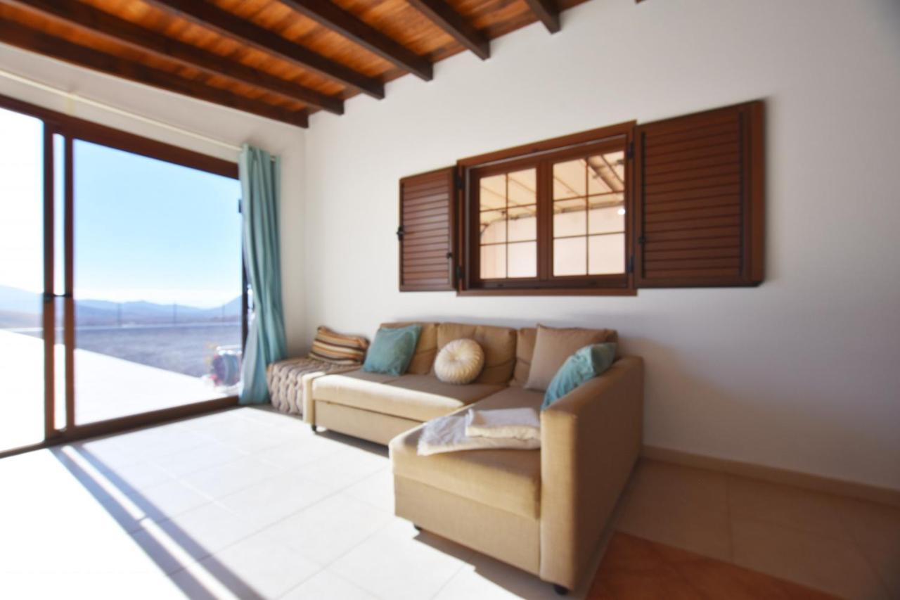 Book Jet - Window To Freedom Villa With Heated Pool Tuineje Εξωτερικό φωτογραφία